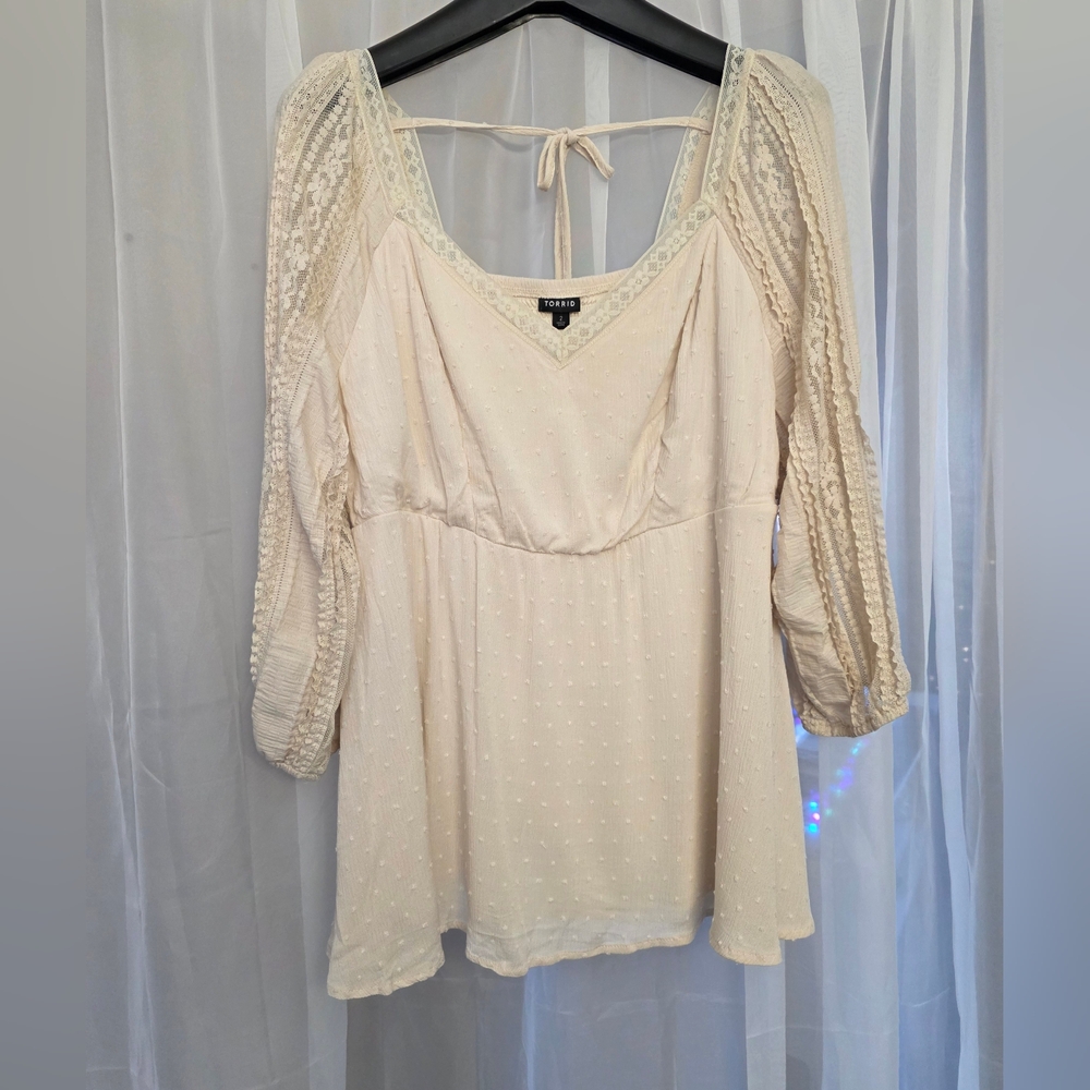 Torrid Ivory Lace Detail Top